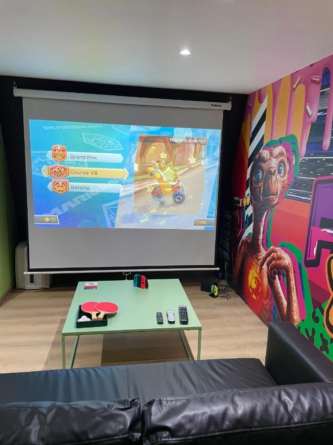 Capsule Forever Young - Jacuzzi - Sauna - Billard - Arcade De Jeux - Netflix & Home Cinema - Ping Pong Hastiere-par-dela Zewnętrze zdjęcie