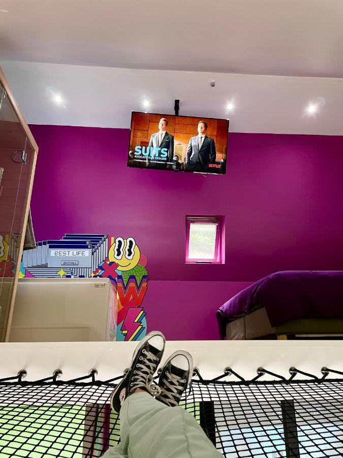 Capsule Forever Young - Jacuzzi - Sauna - Billard - Arcade De Jeux - Netflix & Home Cinema - Ping Pong Hastiere-par-dela Zewnętrze zdjęcie