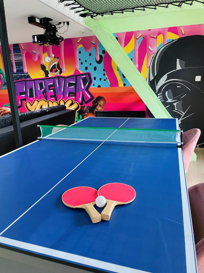 Capsule Forever Young - Jacuzzi - Sauna - Billard - Arcade De Jeux - Netflix & Home Cinema - Ping Pong Hastiere-par-dela Zewnętrze zdjęcie